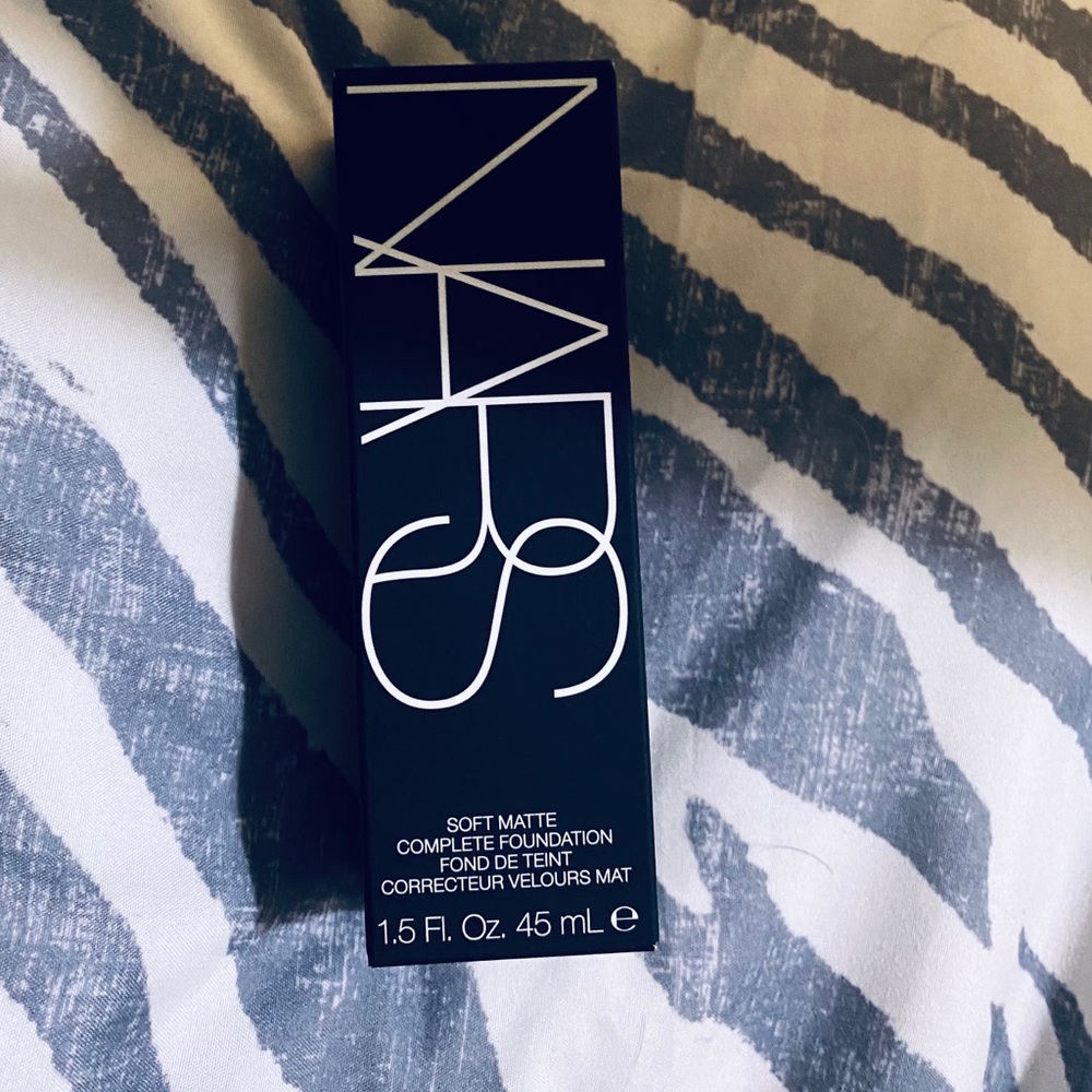 Nars soft matte foundation